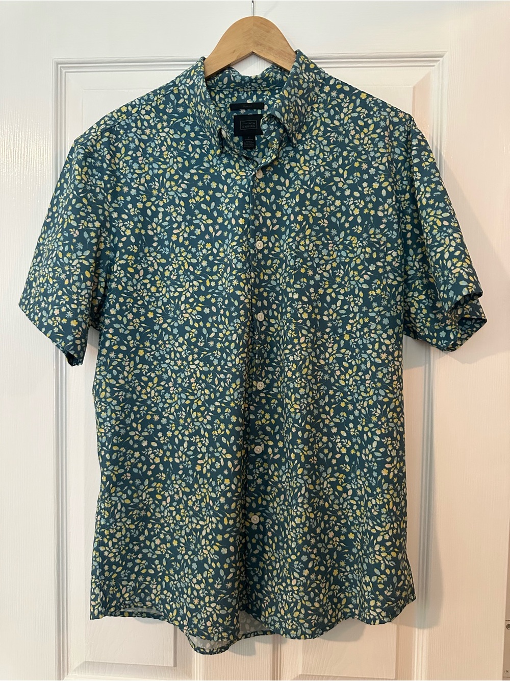 14th & Union Short-Sleeve Men's Teal Floral Button-Up Shirt